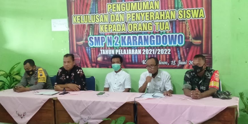 Pesan Babinsa Karangdowo Hadiri Pengumuman Kelulusan SMP N 2 Karangdowo