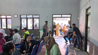 Kapolsubsektor Cilengkrang monitoring Panyaluran BLT Dana Desa 