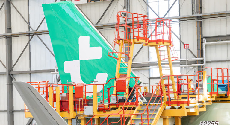 Transavia отмечает 60 лет! Новый мятный дизайн, Airbus и яркое будущее? Узнайте, как меняется авиакомпания!