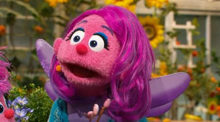 pink Sesame Street character Maggie Cadabby