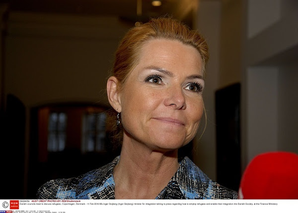 Danemark : une ex-ministre jugée pour avoir fait séparer des couples de demandeurs d’asile dont les épouses étaient mineures « Mon but était de protéger les filles ! » 