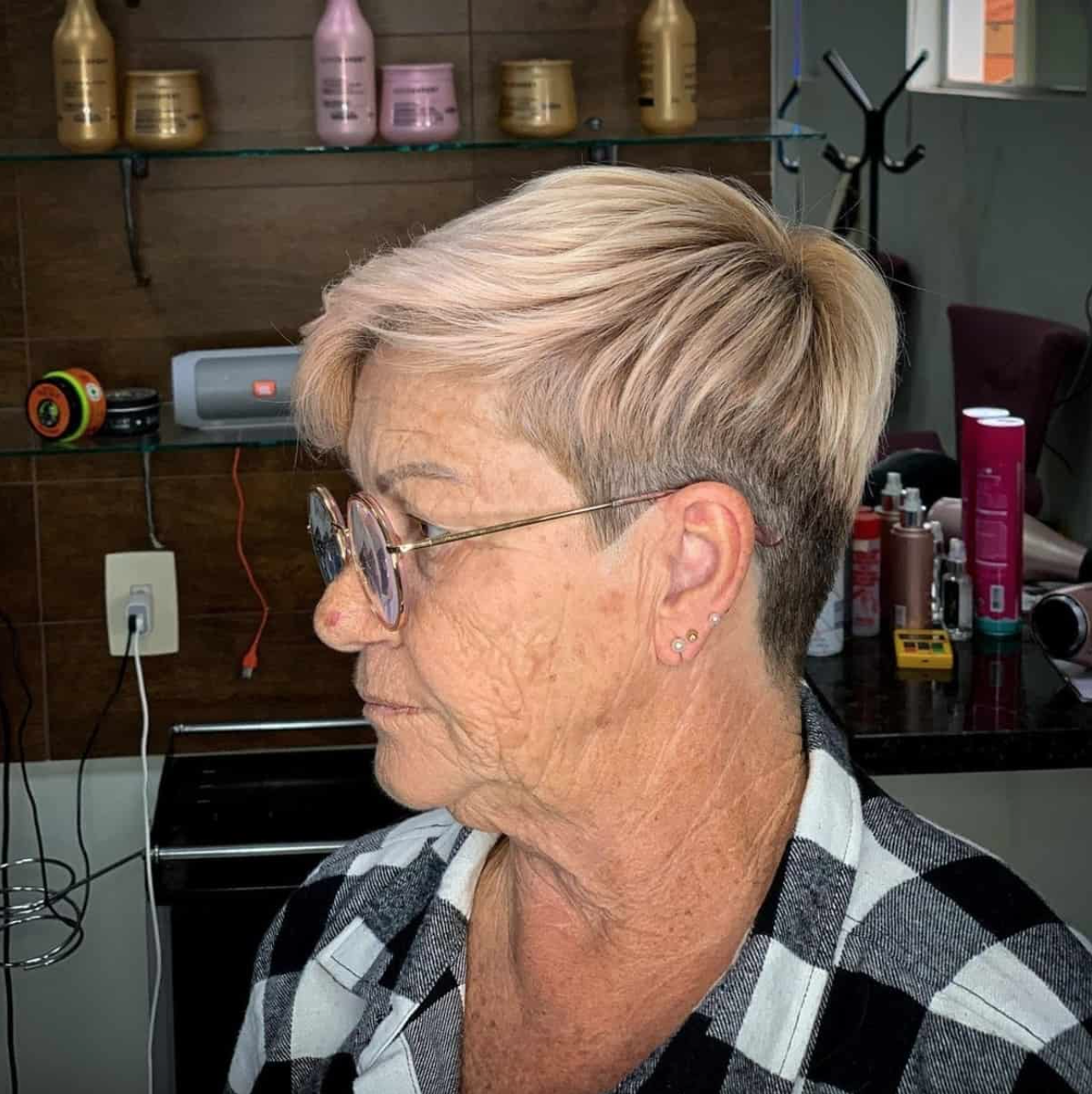 2022 hairstyles for women over 70