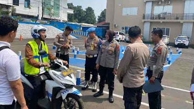 Pimpinan Polres Bogor Lakukan Pemantauan Serta Pengawasan Terkait Fasilitas dan Petugasnya Sebagai Peningkatan Pelayanan Masyarakat.