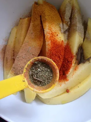 Potato wedges with mixed herbs