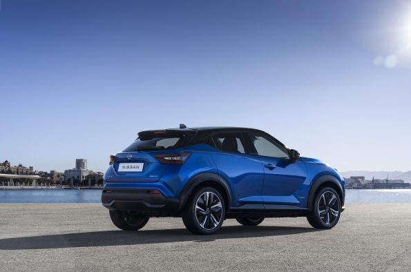 nissan-juke-hybrid-trasera-3-4