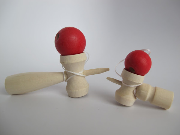 Mini mini kendama.