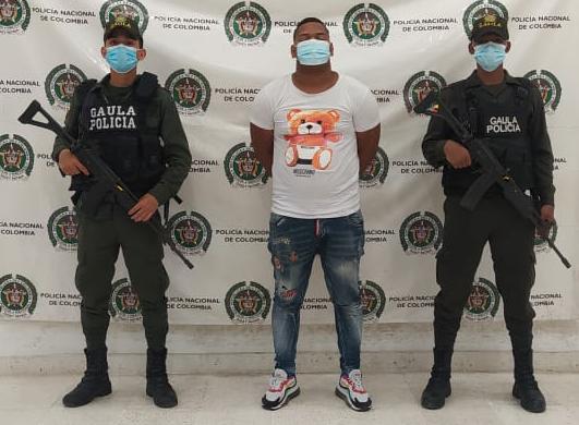 https://www.notasrosas.com/Policía Guajira captura a Alias 'Camilo', presunto integrante de 'El Clan del Golfo'