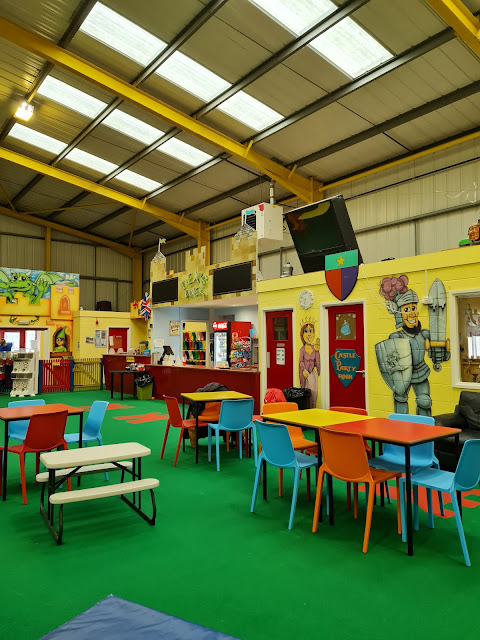 Castle Mania Soft Play Review (Amble)  - seating area
