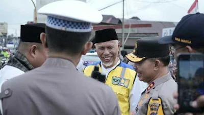 Ulangi Kesuksesan Tahun Lalu, Gubernur Mahyeldi dan Kapolda Resmikan Pemberlakuan Sistem One Way Padang-Bukittinggi untuk Urai Kemacetan Lebaran
