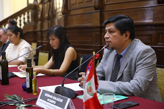 El espíritu del olivo : Reconocimiento a agrupaciones autoras del libro "Aprendiendo del olivo peruano" en el Congreso de la República