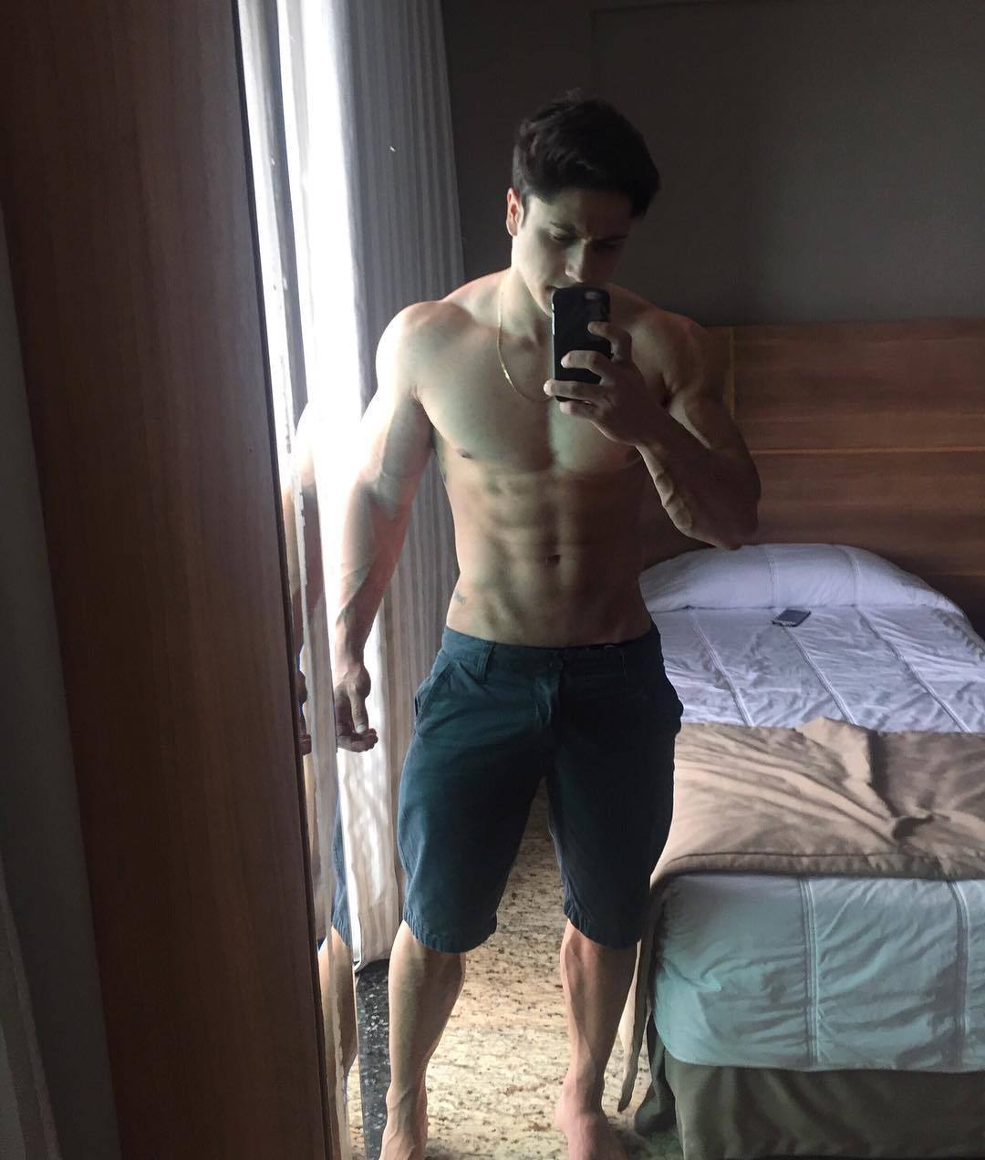 sexy-shirtless-bad-boy-hotel-room-selfie