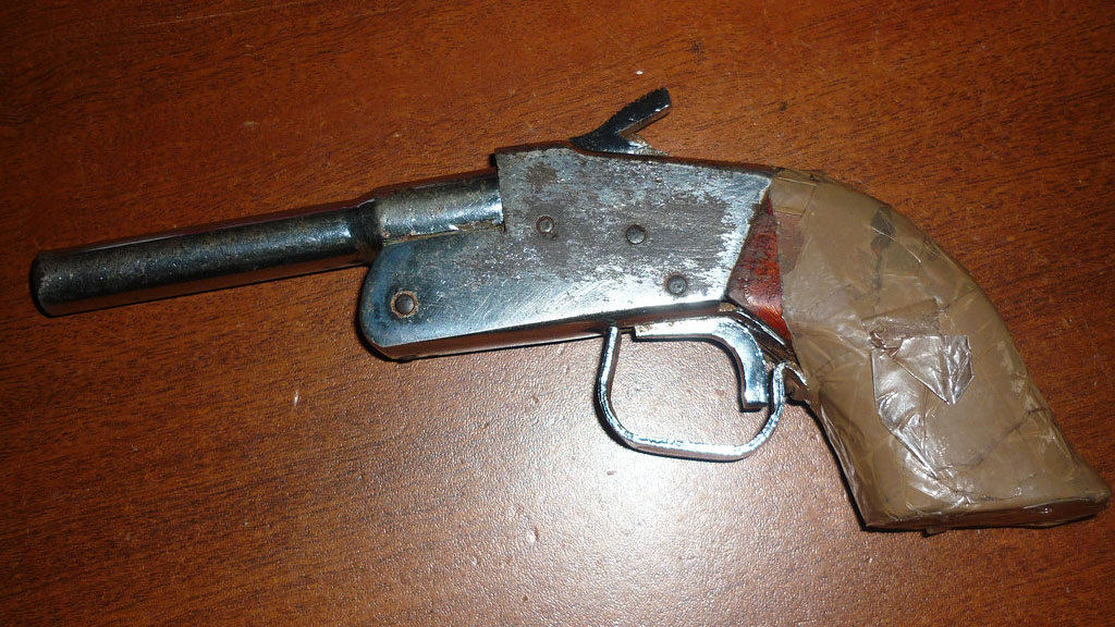 Após denúncia, homem é detido com revólver 38 artesanal em Arcoverde