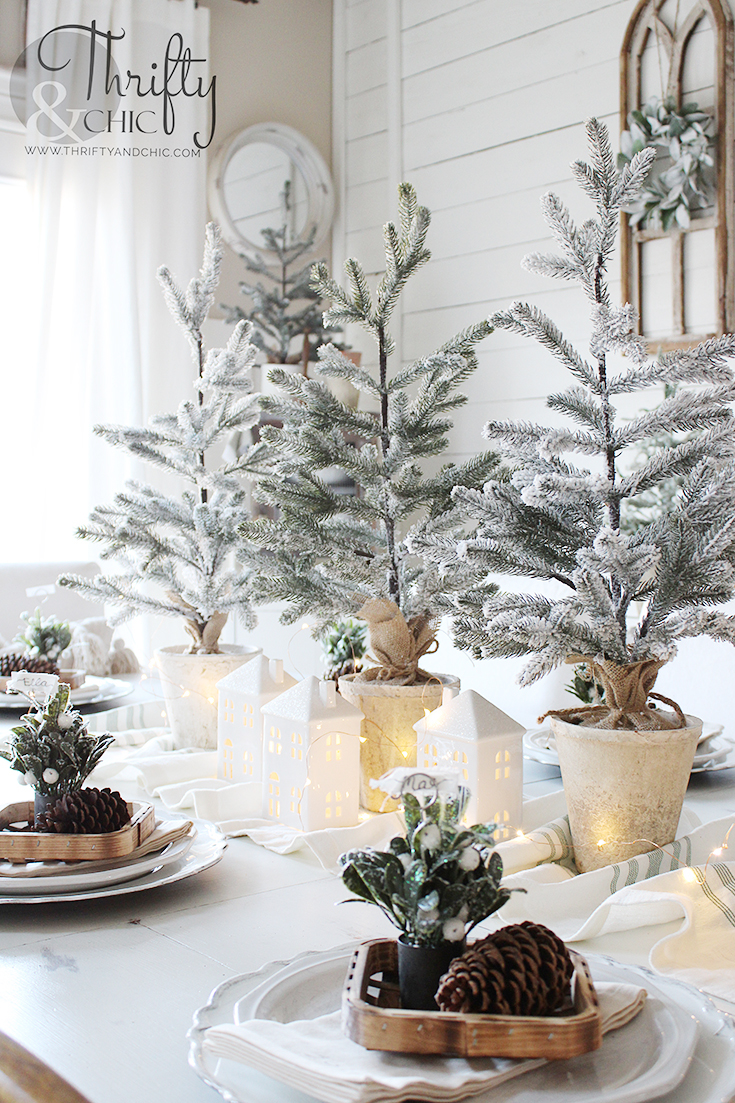 cozy christmas decorations, christmas dining table decor, christmas dining room decor, cottage christmas decor, christmas centerpieces, christmas table decor, white christmas decor