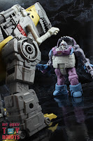 Transformers Studio Series 86 Gnaw 55