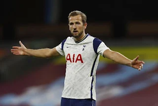 Terlalu dini, Ronny bela Harry Kane.
