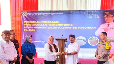 Pj Bupati dan Disperindag Kabupaten Pasuruan Resmikan Pemeliharaan dan Rekonstruksi Jalan