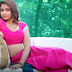 Actress of aswathi inskirts ad?