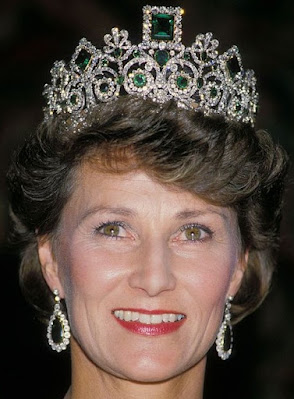 emerald tiara leuchtenberg norway queen sonja
