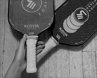 How to Wrap an Overgrip on Your Pickleball Paddle