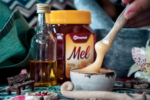 Cataplasma para aliviar a Tosse feito com Azeite, Farinha e Mel