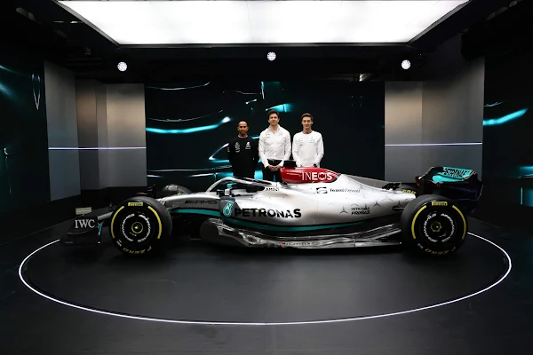 Mercedes apresenta o W13: carro de Hamilton e Russel para F1 2022