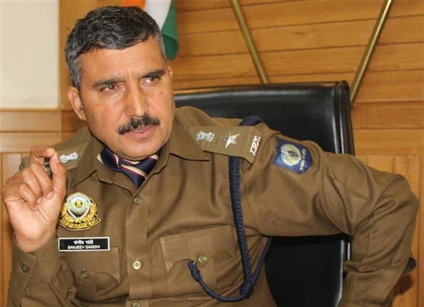 Accusations of extortion of money on Himachal Police - SP Sanjay Gandhi received complaints, FIR may be registered
