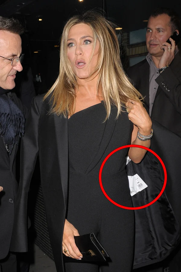 Jennifer Aniston made the worst carelessness with her clothes and showed what she shouldn't