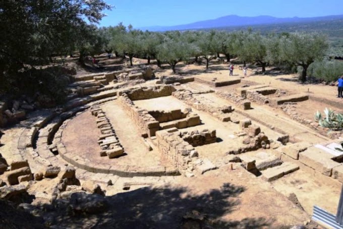 Το αρχαίο θέατρο της Θουρίας αποκαλύπτεται σε όλο του το μεγαλείο.