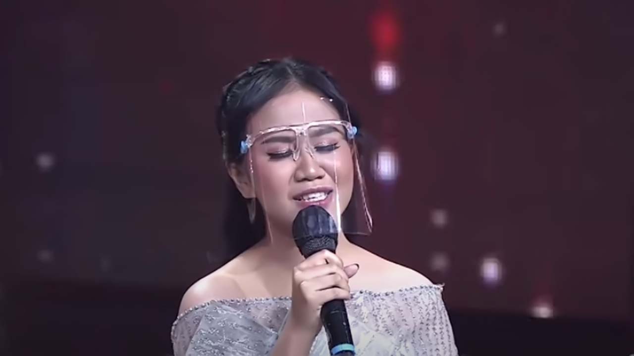 Kiss Awards 2022: Mayang Pamer Skill Nyanyi Gak Kaleng-Kaleng, Rekan Artis Sampai Melongo