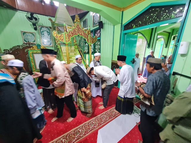 Khatib Sholat Idul Fitri di Masjid Sultan Suriansyah, Ibnu Berpesan Agar Tingjatkan Keimanan