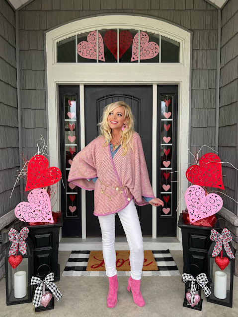3 Cozy Chic Winter Date Night Outfit Ideas - Doused in Pink