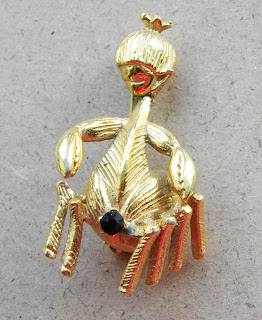 A crab brooch for the Zodiac sign Cancer by Vogue Jewelry