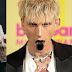 Corey Taylor a Machine Gun Kelly "Por que no me chupas el p****"