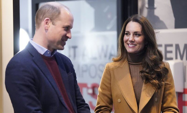 Kate Middleton wore eloise merino sweater and Ernestine merino skirt by Iris & Ink. Massimo Dutti cashmere coat