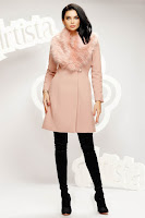 Palton Artista roz prafuit elegant cambrat