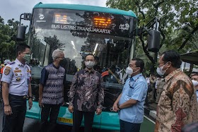 Anies Resmikan Bus Listrik Jadi Transportasi Umum, Warganet: Jakarta di Tangan yang Tepat