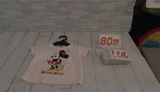 中古品　子供服　８０ｃｍ　ミニープリント　半袖Ｔシャツ　１１０円