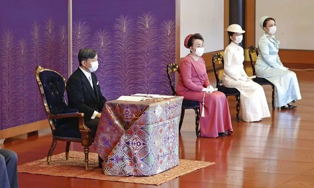 Empress Masako, Crown Princess Kiko, Princess Kako, Princess Mako and Princess Aiko. Kosho-Hajime-no-Gi