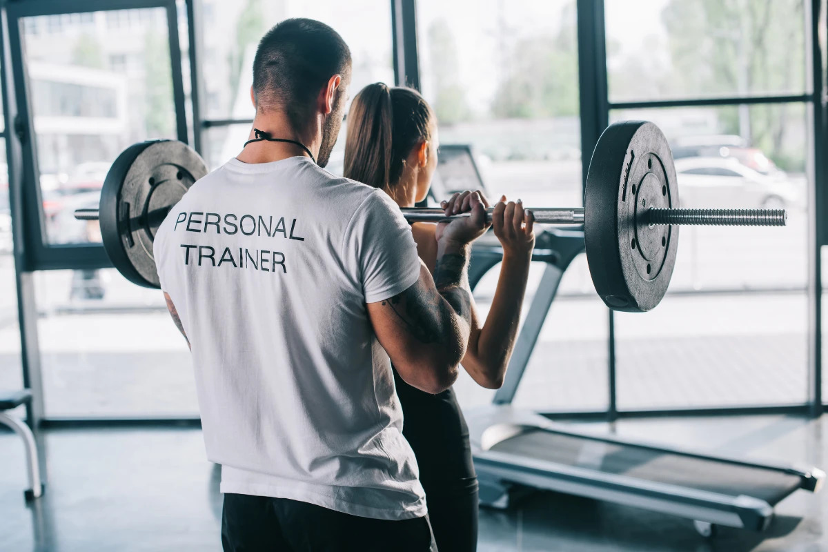 The Best Helpful Tips For Choosing The Personal Trainer | Fitness Vibes