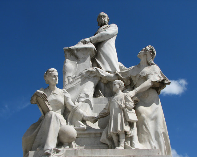 Monument to Jules Ferry by Gustave Michel, Jardin des Tuileries, Tuileries Garden, Paris