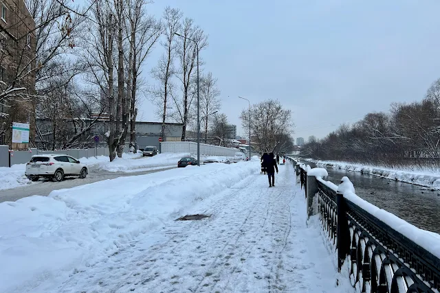 набережная Говорухина, река Яуза