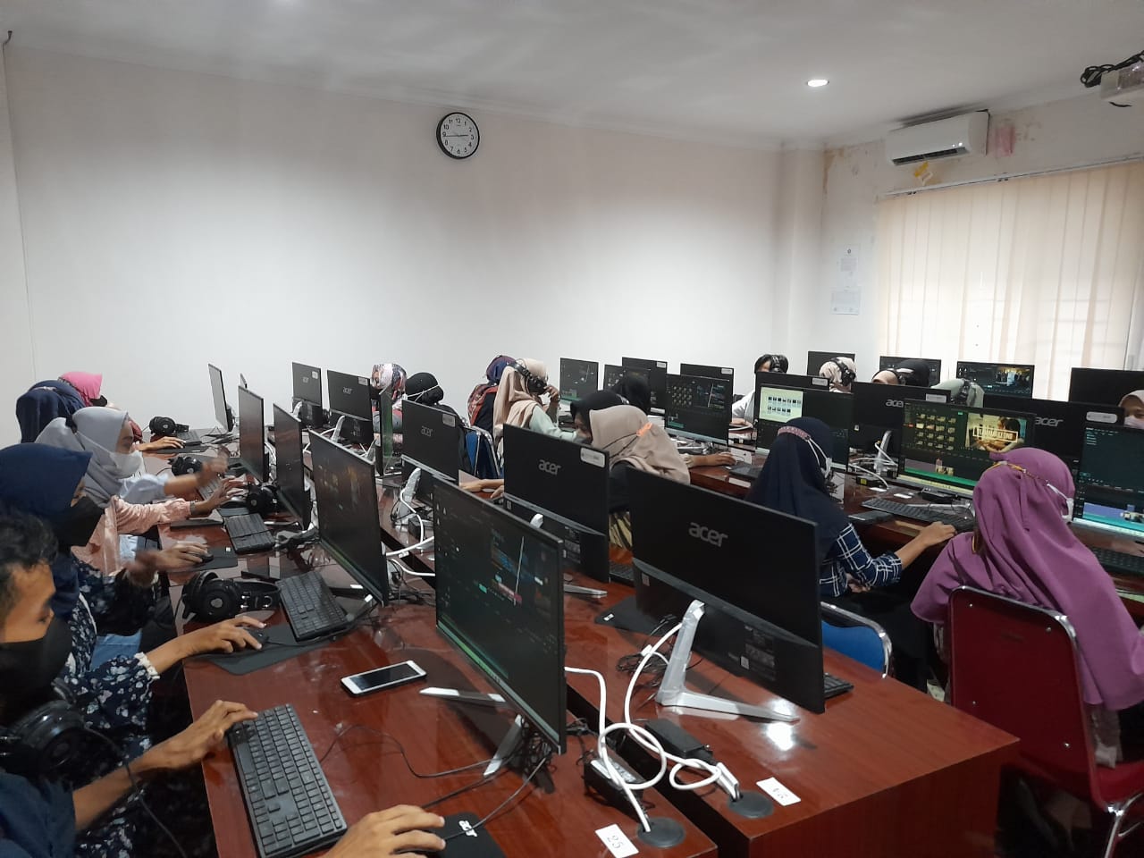 Tingkatkan Kompetensi Mahasiswa, Career Center UPB Gelar Short Course