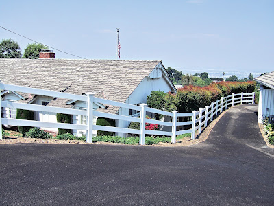 3 rail ranch fence