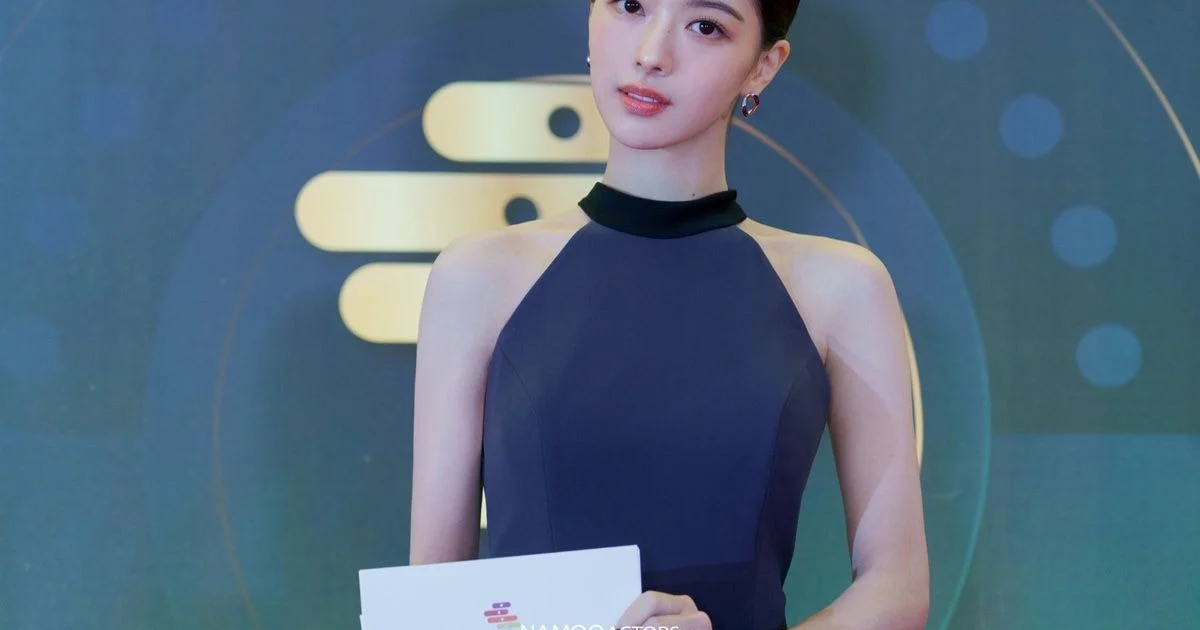 [theqoo] THE PRETTIEST ACTRESS IN HER 20S RIGHT NOW