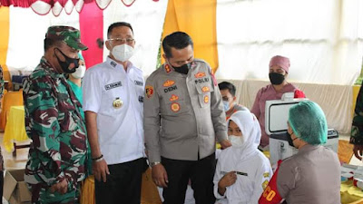 Vaksinasi Covid -19 Kepada 1000 Siswa/i  di SMK Kihajar Dewantara  Berjalan Sukses 