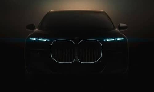 BMW showcases its next electric car i7