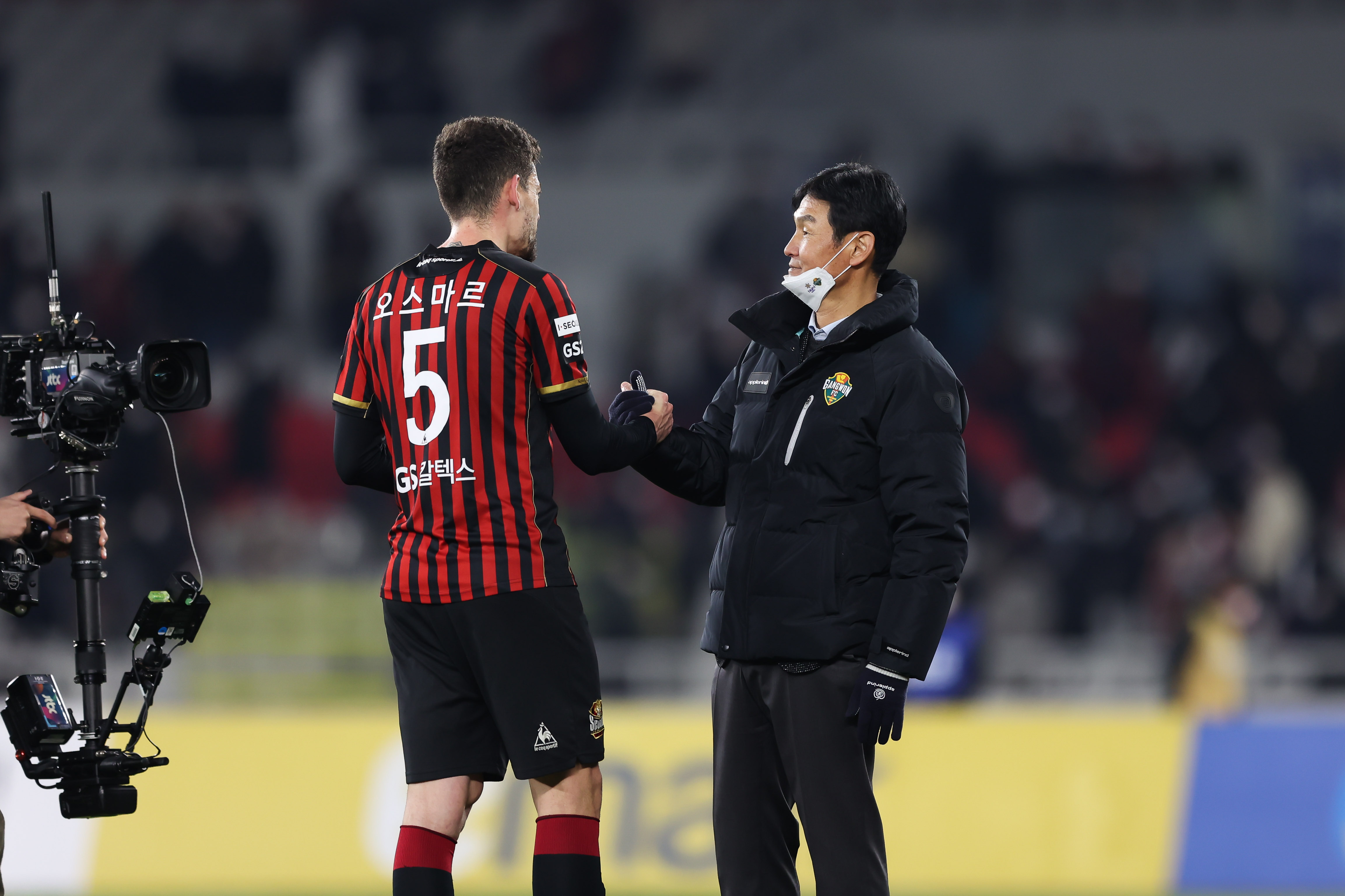 What's it like to play for Choi Yong-soo? FC Seoul Gangwon FC