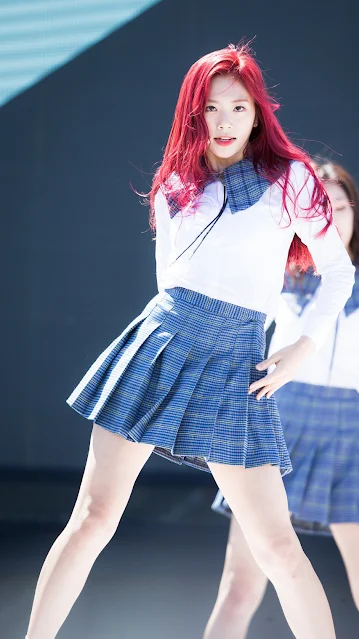 She has never dyed her hair until participating in the Fly High promotions. She dyed it red and likes it a lot.