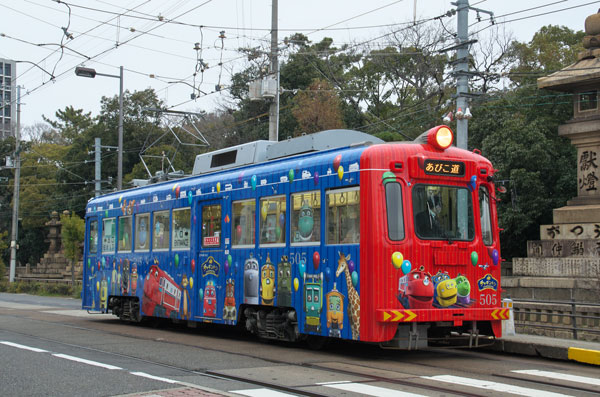 MYSTERY TRAIN WEBLOG: 阪堺モ501形モ505「チャギントン」ラッピング電車を撮る MYSTERY TRAIN WEBLOG: 阪堺モ501形モ505「チャギントン」ラッピング電車を撮る