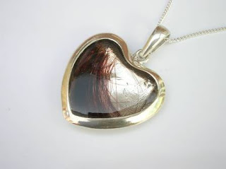 Silver heart memorial pendant for ashes or hair